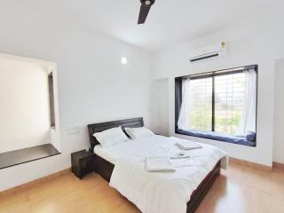 ll EMPYREAN STAY ll SUNFLOWER VILLA ll 3BHK ll AC ll PVT POOL ll FREE WIFI ll - Lonavala - 5