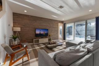 Last Minute Disney Getaway! Private Pool, Hot Tub & Games Room. Book Now! #43123 - Kissimmee - 3