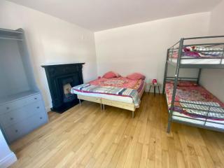 Artisthostel Letterkenny - Letterkenny - 9
