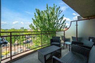 Luxurious 2BDR Loft Condo with Stunning Views in Grand Haven - Grand Haven - 6