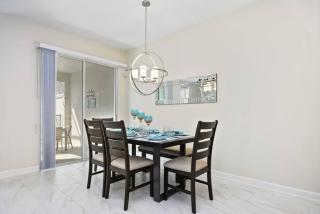 Last Minute Disney Getaway! Private Pool, Hot Tub & Games Room. Book Now! #17142 - 4