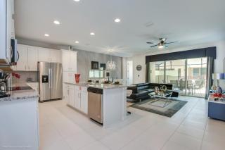 Last Minute Disney Getaway! Private Pool, Hot Tub & Games Room. Book Now! #18450 - 2