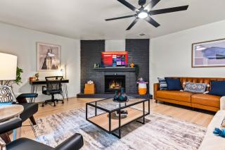 4BR Luxury Stay | 2 Kings | Near DT | Family+Games - Austin - 6
