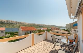 Nice Apartment In Pag With Wifi - 9