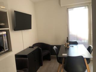 Studio 25 m2 balcon en hyper centre-ville - Aix-les-Bains - 1