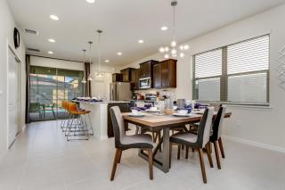 Windsor At Westside 281 - Hosted by Top Villas - 2