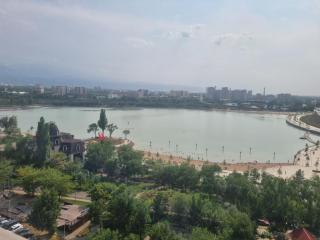Квартира с видом на горы и озеро - Almaty - 9