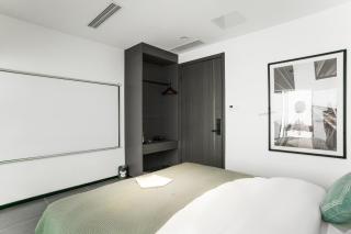 Time Wharf Hotel - Jiefangbei Shibati Branch - Chongqing - 4