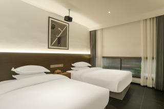 Time Wharf Hotel - Jiefangbei Shibati Branch - Chongqing - 3