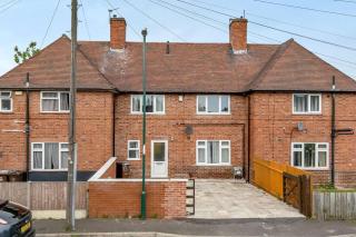 Comfortable 3BR Work or Family Stay Nottingham - Nottingham - 9