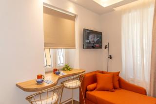 Sims Suites - - 1