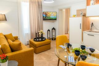 Sims Suites - - 6