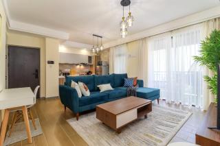 luxury elegant furnished three bedroom apartment with children playground ,swimming pool relaxing rooftop with amazing city views, ample parking space and proximity to major shopping malls - Nairobi - 1