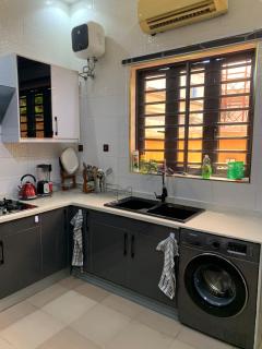 Lamorange Luxurious Apartment - Mushin - 8