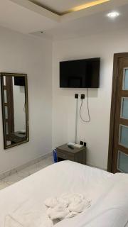Lamorange Luxurious Apartment - Mushin - 2
