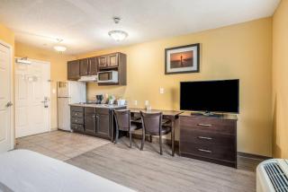 Suburban Studios Near Camp Lejeune - Jacksonville - 3