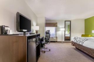 Sleep Inn & Suites near Sports World Blvd - Gatlinburg - 4