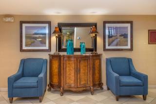 Clarion Collection Hotel Arlington Court Suites - Arlington - 8
