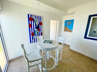Waterfront Seafront cottage C3 - Mondesa - 5