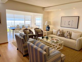 Waterfront Seafront cottage C3 - Mondesa - 9