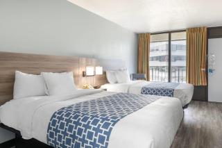 Suburban Studios Tysons Corner - Vienna - 1