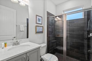 Chic Gateway - 5 Bedroom with Pool and Spa - Orlando - 3