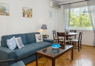 Sunny 2-Bedroom Flat near Sea Garden I Chayka, Varna by Flat Mаnаger - Varna - 6