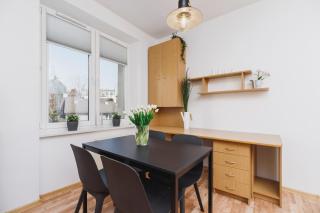 Spacious Studio in a Great Location by Noclegi Renters - Krakau - 2