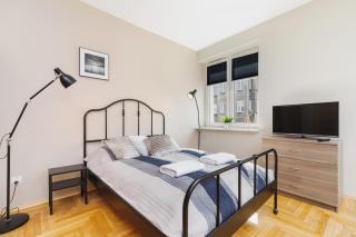 Spacious Studio in a Great Location by Noclegi Renters - Krakau - 0