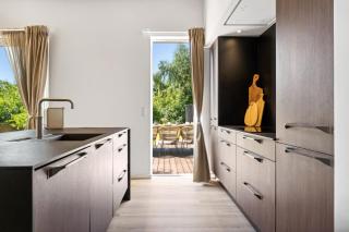 Stunning Danish Cottage with Nordic Charm - Vejby - 2
