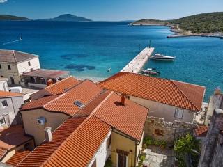 Apartments by the sea Martinscica, Cres - 22582 - Martinšćica - 0