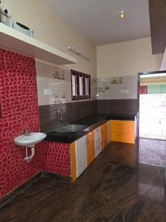 Royal Peters Holiday Homes, Main Falls, Coutralam - Kuttālam - 6