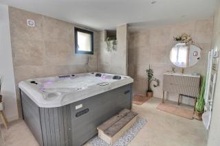 Garden & Spa Camélia jacuzzi - 1
