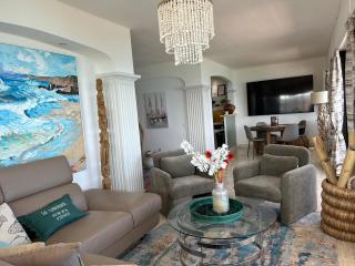 Premium Sea Front Apartment - Le Lavandou - 3