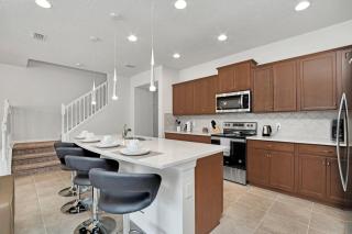 Last Minute Disney Getaway! Private Pool, Hot Tub & Games Room. Book Now! #28034 - Kissimmee - 3