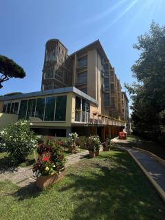 Hotel Florida Tirrenia - 9