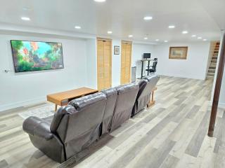 Modern Oasis: Gurnee Getaway - Gurnee - 8