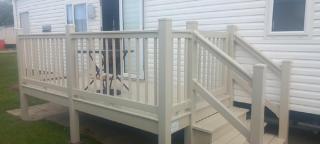 Lovely Caravan With Side Decking At Broadland Sands Park In Corton Ref 20160Bs - Hopton on Sea - 0