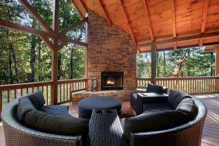 Peaceful River Hideaway - Shuffleboard Table Beautiful Outdoor Spaces More - 7