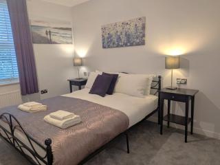 Chichester City Centre 2 Bedroom Flat I Ground Floor with Underground Parking I Chichester Holiday Properties - Chichester - 8