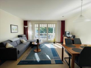 Dünenpark Binz - Komfort Ferienwohnung mit 1 Schlafzimmer und Balkon im Obergeschoss 077 - 0