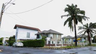 Airport Como Villa - Ban Kathum Lom - 3
