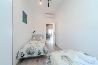 Apartments by the sea Privlaka, Zadar - 24599 - 9
