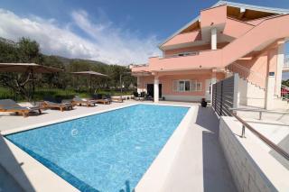 Apartments with swimming pools Kastel Stari, Kastela - 24273 - Kaštela - 0