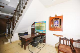 Hotel Lav-kush Deluxe 2 Minute Walk From New Delhi - New Delhi - 7