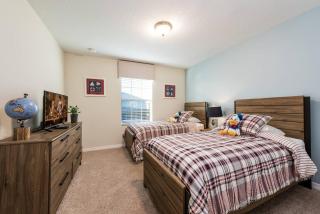 Last Minute Disney Getaway! Private Pool, Hot Tub & Games Room. Book Now! #17074 - 9