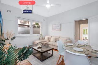 Sea Breeze Retreat, Ground Floor Convenience By One Luxe Stay Serviced Apartment & Vacation Rental Manly BEACH, Northern Beaches, Sydney - Sydney - 7