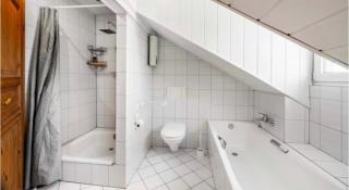 Modernes Deluxe Zimmer mit Bad - Hückelhoven - 3