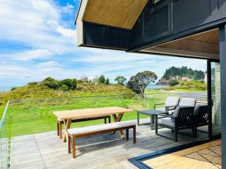 Beachfront House at Whiritoa, Coromandel - Whiritoa - 2