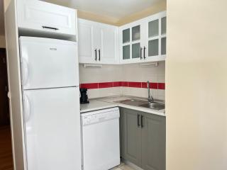 One Bedroom Spacious Apartment - Central Location - Elevator - Istanbul - 8